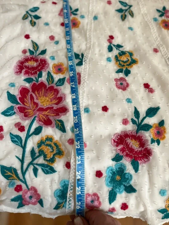 Savanna Jane White Floral Embroidered Blouse with Puff Sleeves GORGEOUS - Picture 7 of 7